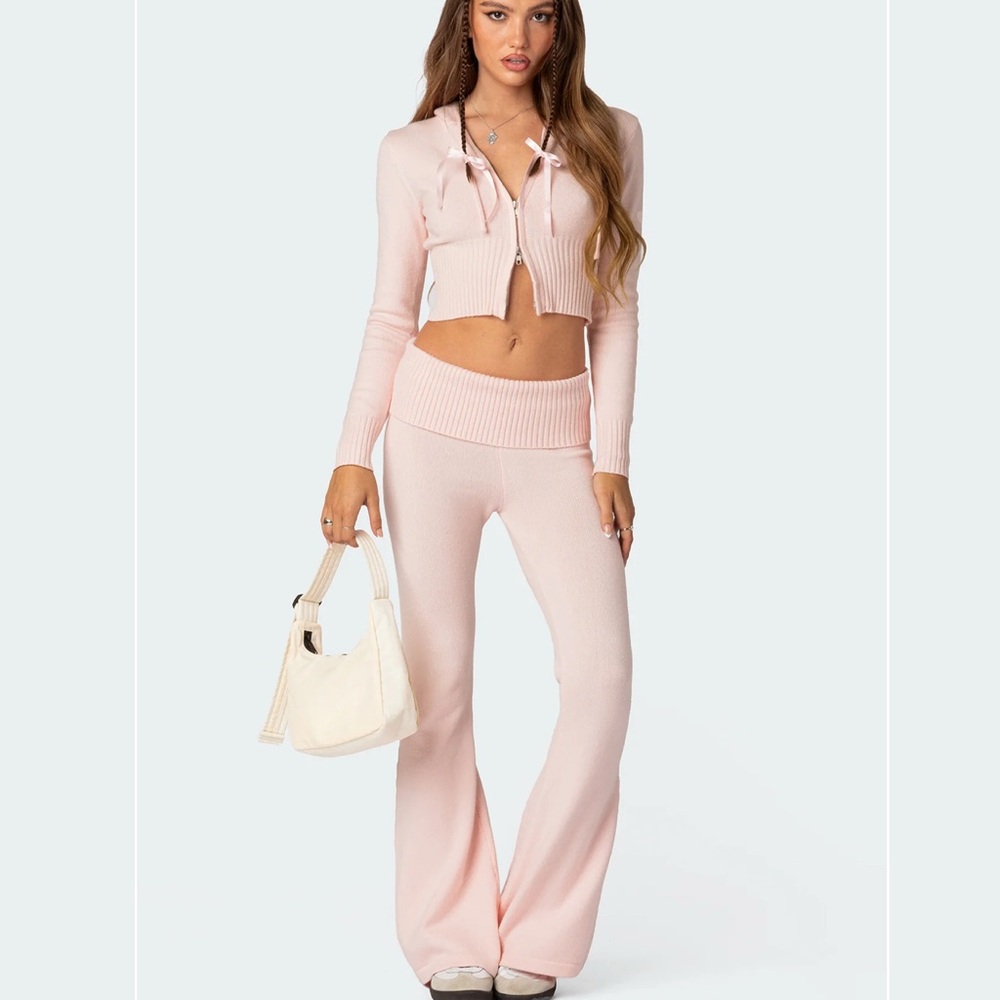 Edikted Desiree knitted hoodie and pants Light Pink